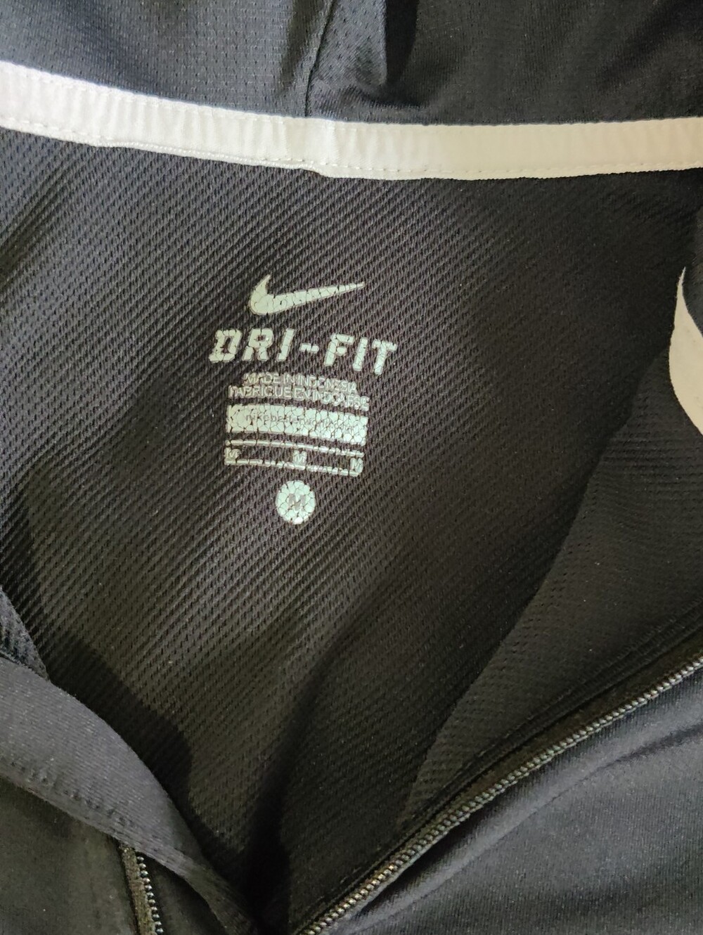 Nike Women's Black 1/2 Zip Hoodie - Picture 8 of 8